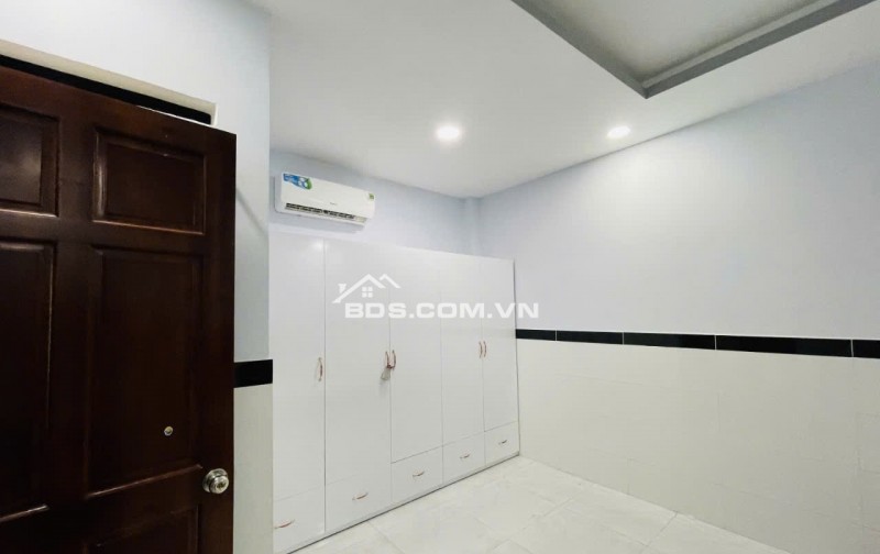 Bán nhà 4 tầng, 55m², 4PN, 5WC, 4.9 tỷ, Bình Trị Đông B, Bình Tân